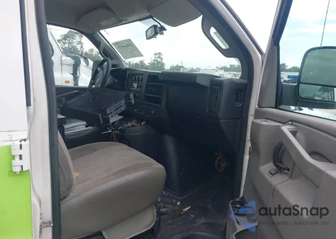 2016 Chevrolet Express 2500 Work Van из США, поврежденный, VIN 1GCWGAFF5G1334018